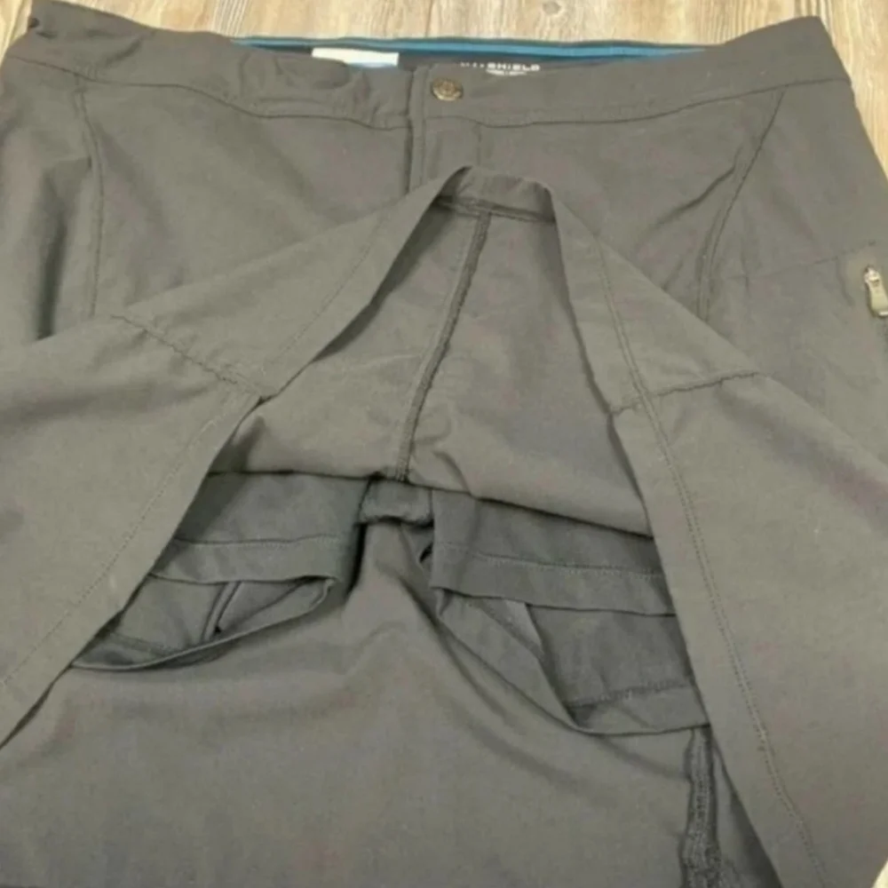 Columbia Just Right Omni Shield Black Athletic Skort Women's Size 6 Outdoors EUC